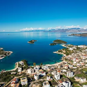 Gerard , Ksamil Albania