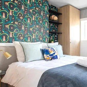 Luxury Architect Near Le Marais Apartment